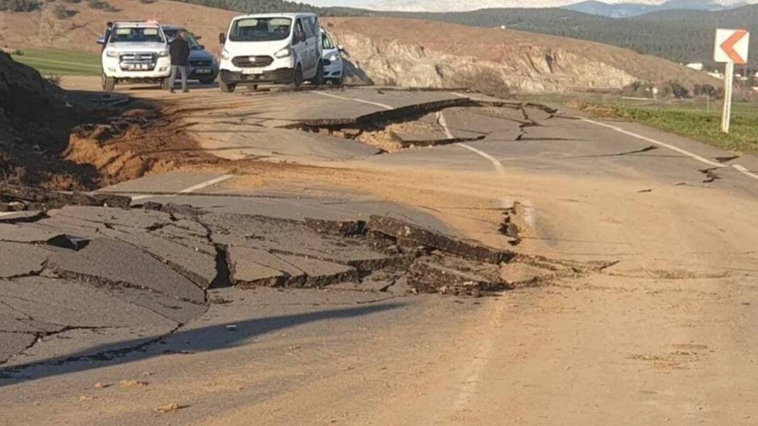 Kırılan fayın merkezi bulundu: Yıkımın başlangıcı Tevekkeli Köyü'nde 2